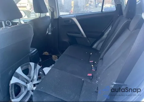 2016 Toyota Rav4 Le z USA, uszkodzony, nr VIN JTMBFREV1GD193570